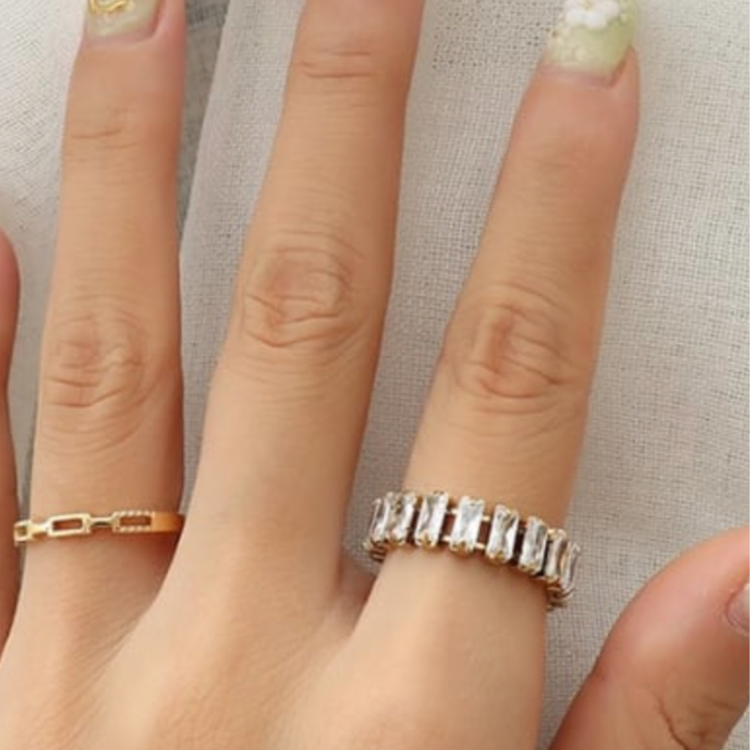 Lucy's Ring: Flexibility Meets Sparkle