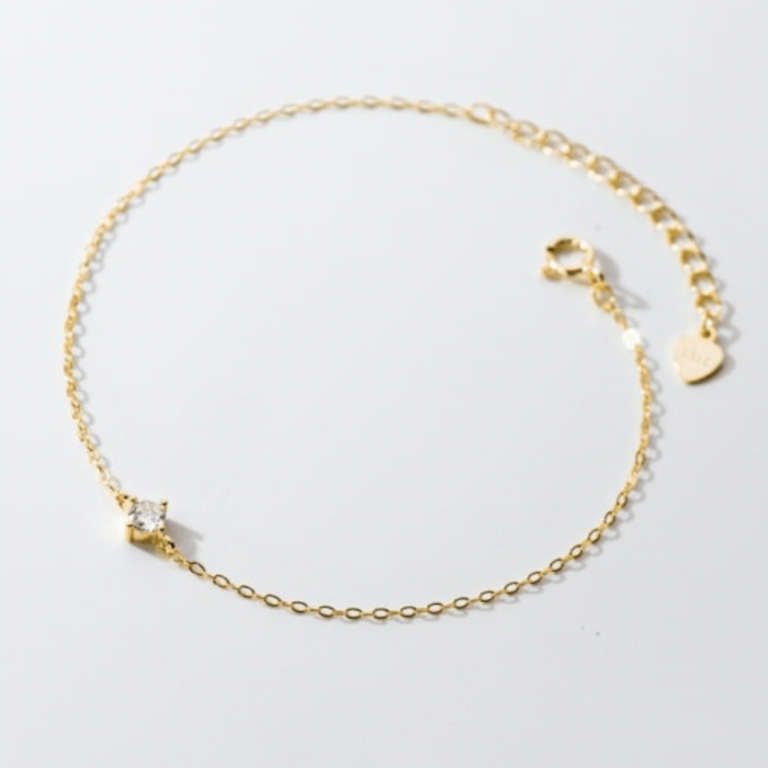 Mini Link Bracelet: Understated Luxury